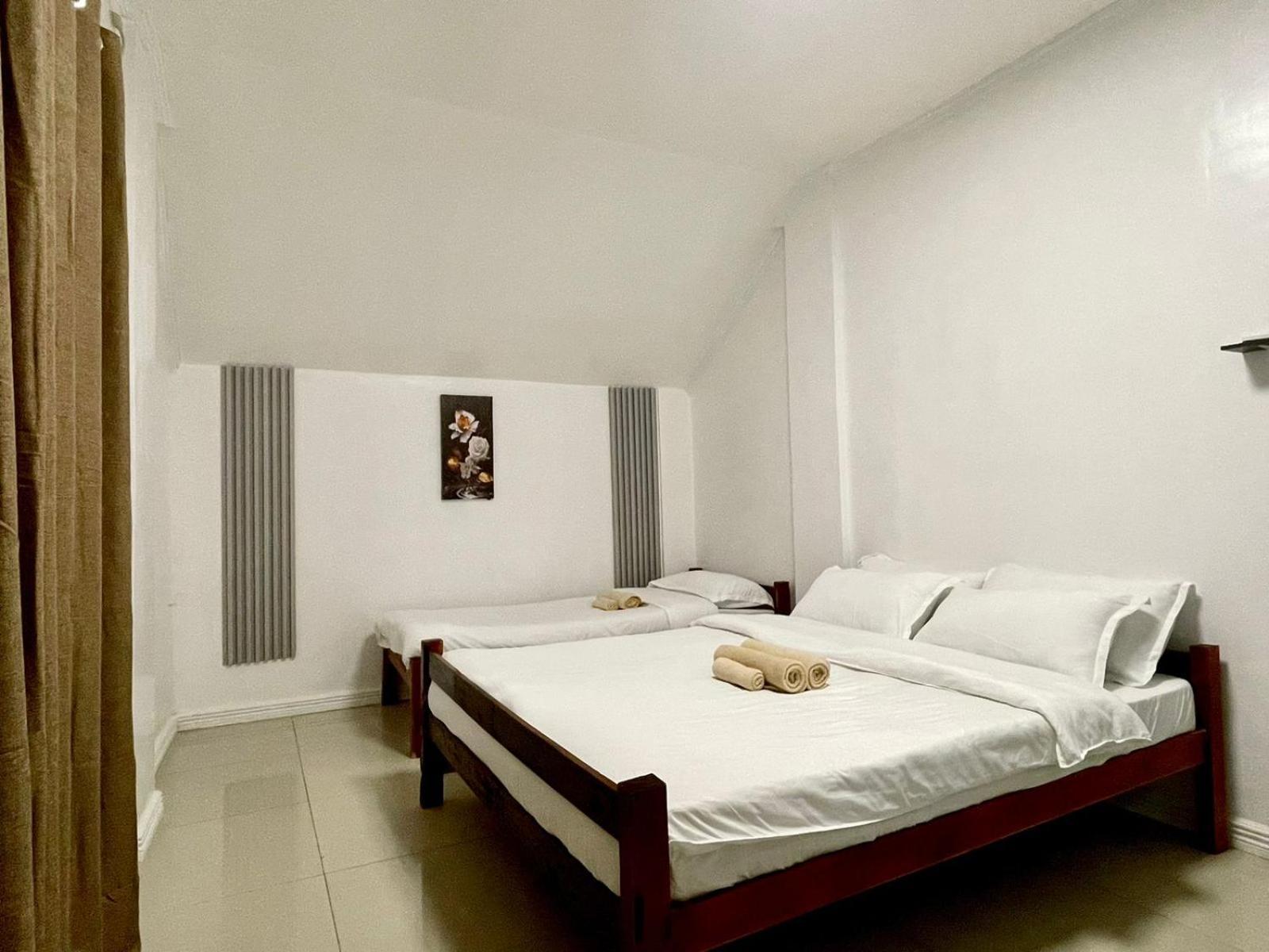 Trail Inn Puerto Princesa Bagian luar foto